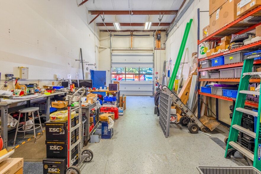 More Photos Of 28 Commercial Ct, Auburn Manufacturing For Sale