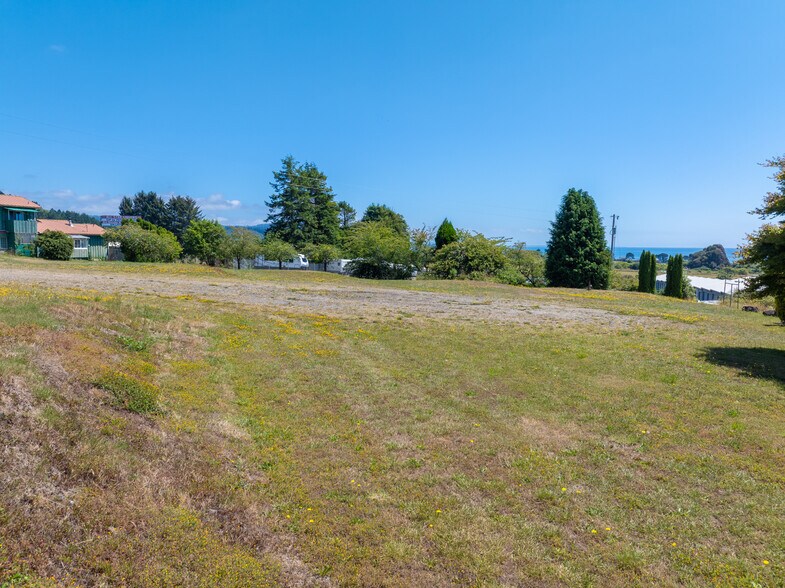 More Photos Of 15282 Highway 101, Brookings Land For Sale