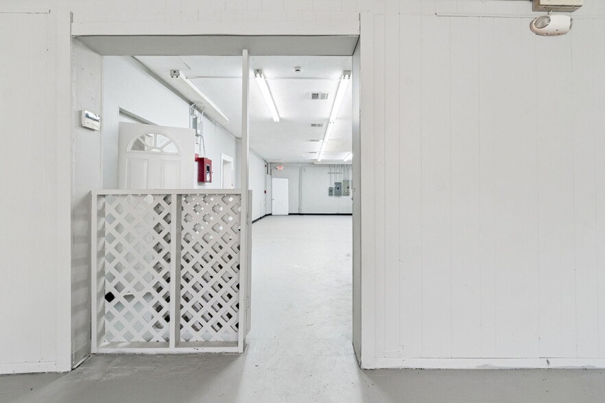 More Photos Of 715 McDuff Ave N, Jacksonville Storefront Retail Residential For Sale