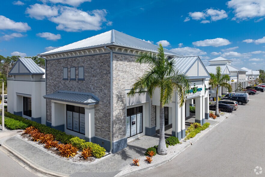 More Photos Of 7273 Vanderbilt Beach Rd, Naples General Retail For Lease