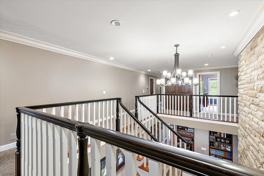 More Photos Of 1330 Oxford Rd, Bloomfield Hills Specialty For Sale