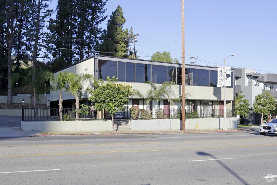 More Photos Of 10700 Ventura Blvd, Studio City Office For Lease