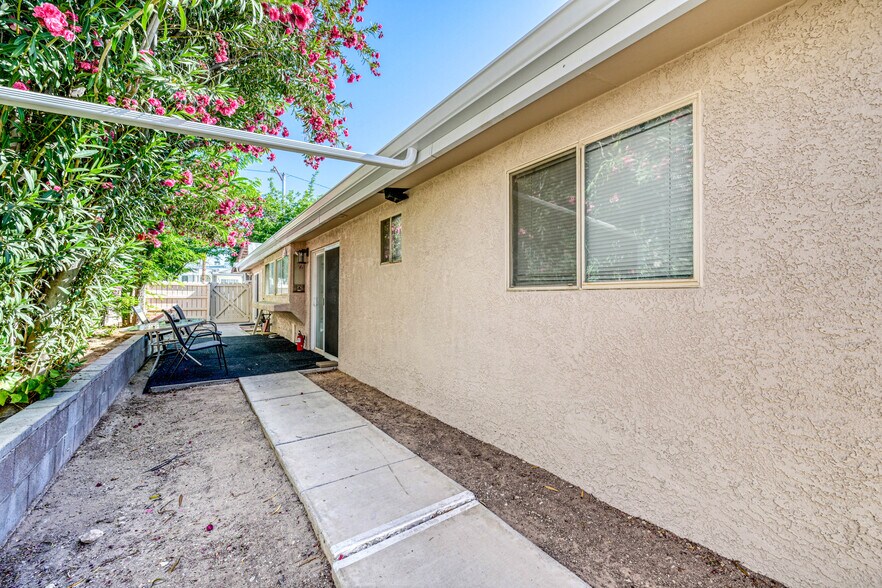 More Photos Of 1632 E Saint Louis Ave, Las Vegas Apartments For Sale