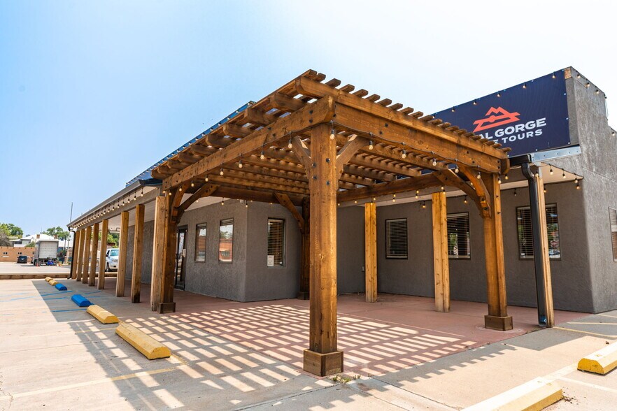 More Photos Of 402 W Royal Gorge Blvd, Canon City Freestanding For Sale