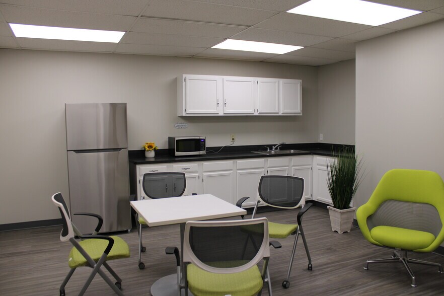 More Photos Of 6797 N High St, Worthington Office For Lease