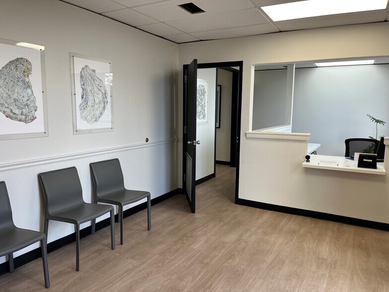 More Photos Of 131 Airline Dr, Metairie Office For Lease