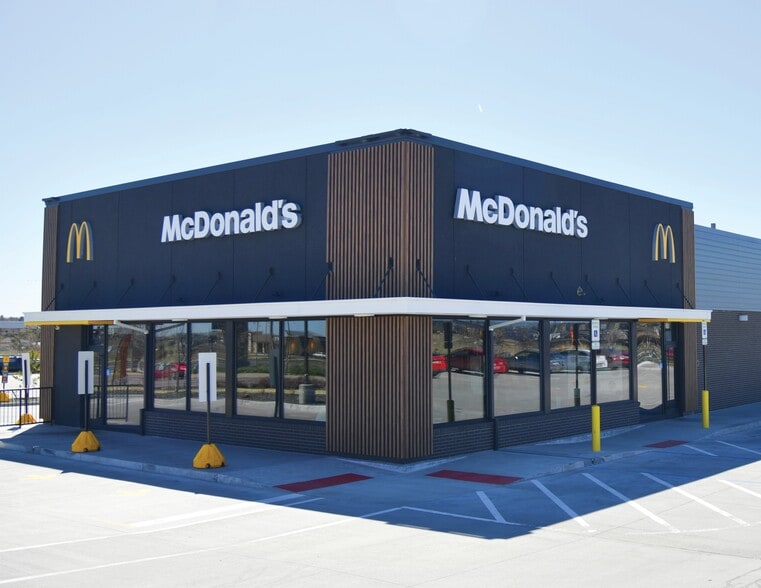 More Photos Of 150 E 136th Ave, Thornton Restaurant For Sale