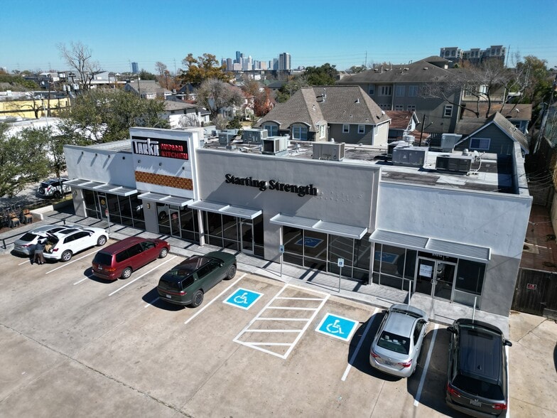 More Photos Of 3701 S Shepherd Dr, Houston Unknown For Lease