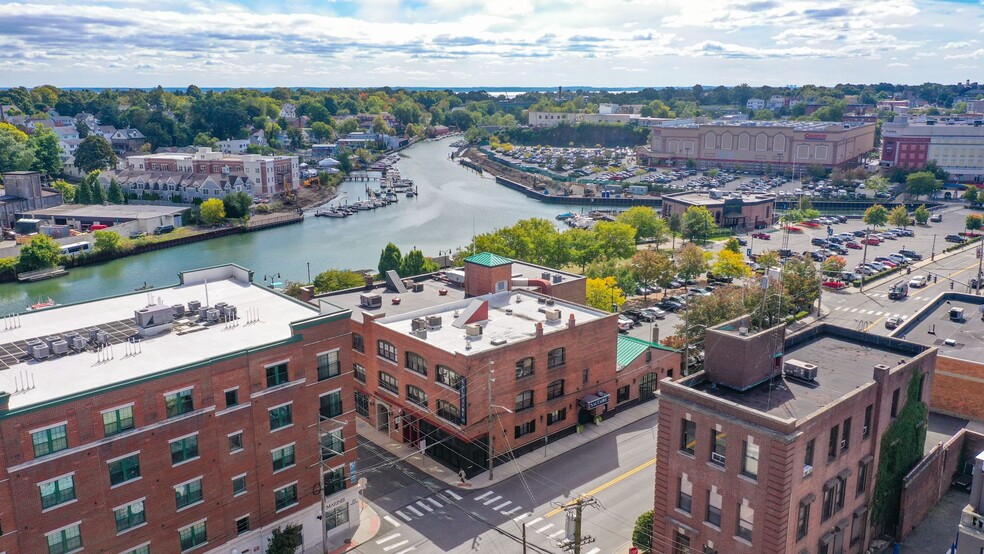 More Photos Of 14-20 Willett Ave, Port Chester Office For Lease