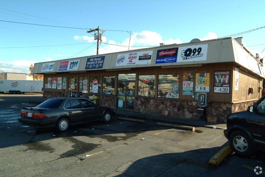 Primary Photo Of 1212 4th St, Marysville Convenience Store For Sale