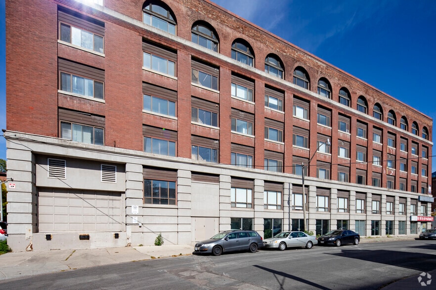 More Photos Of 260 Spadina Ave, Toronto Office For Sale