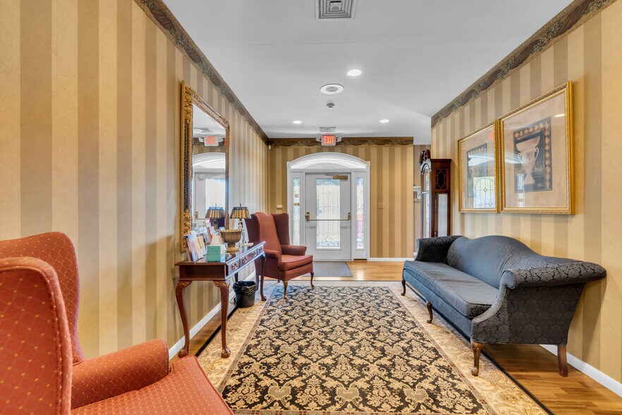 More Photos Of 150 W Veterans Hwy, Jackson Funeral Home For Sale
