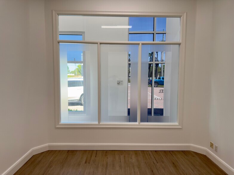More Photos Of 36164 Emerald Coast Pky, Destin Freestanding For Lease