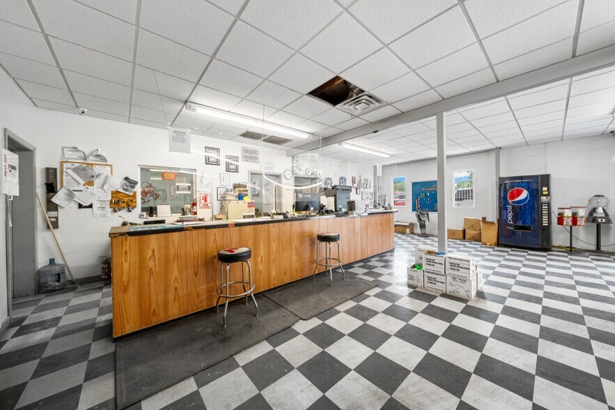 More Photos Of 7722 SE 126th Pl, Belleview Warehouse For Lease