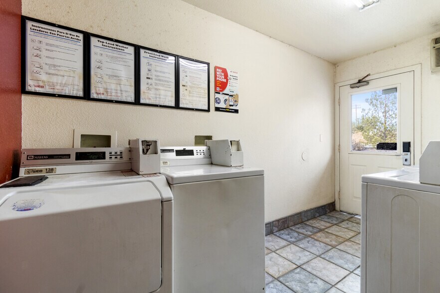 More Photos Of 16901 Stoddard Wells Rd, Victorville Hotel For Sale