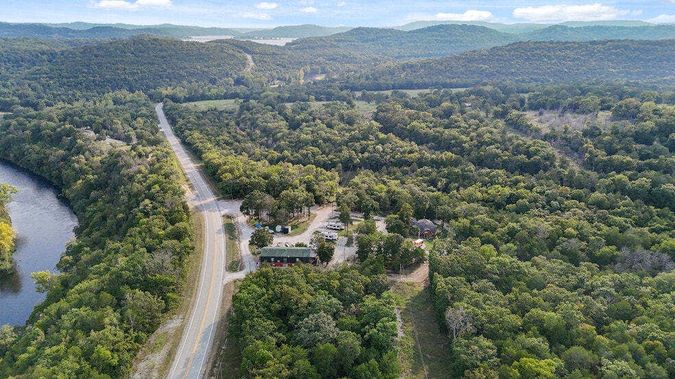 More Photos Of 8172 Highway 187, Eureka Springs Freestanding For Sale