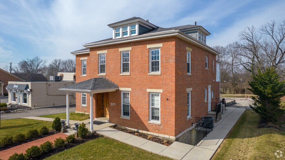 More Photos Of 571 High St, Worthington Loft Creative Space For Lease