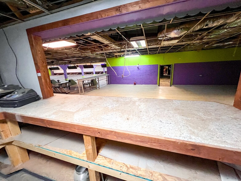 More Photos Of 3920 W Wall St, Midland Bowling Alley For Sale