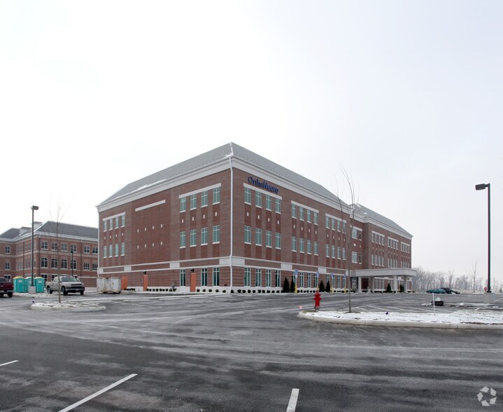 More Photos Of 5040 Forest Dr, New Albany Medical For Lease