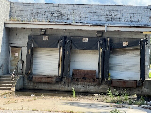 More Photos Of 836 Broadway Ave, Cleveland Manufacturing For Sale