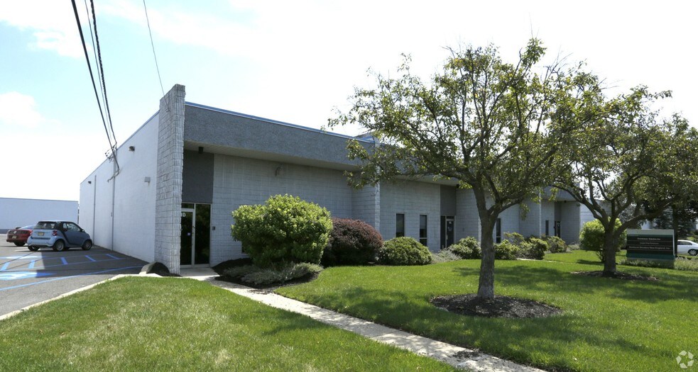 More Photos Of 11 Jules Ln, New Brunswick Warehouse For Lease