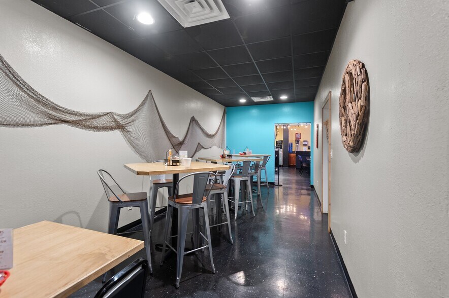 More Photos Of 102 Berry St, Hertford Restaurant For Sale