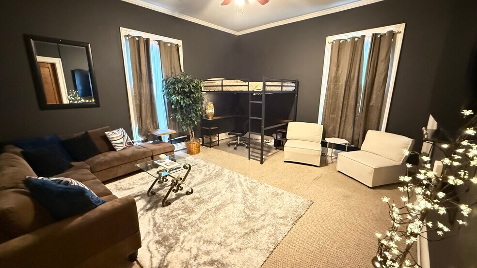 More Photos Of 417 Georgia Ave, Chattanooga Office For Sale