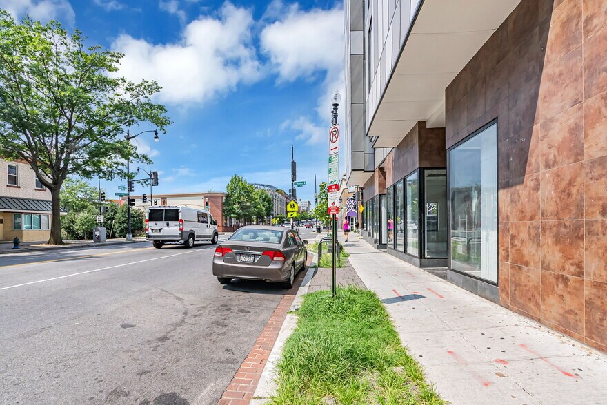 More Photos Of 3619 NW Georgia Ave, Washington Storefront Retail Residential For Lease