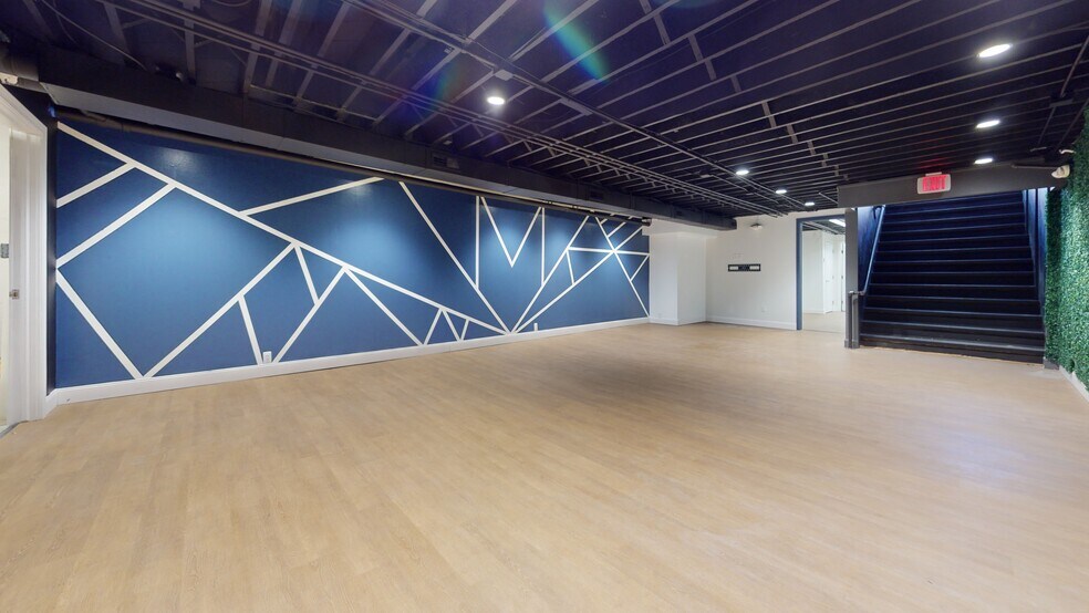 More Photos Of 304-306 S State St, Ann Arbor Storefront Retail Office For Lease