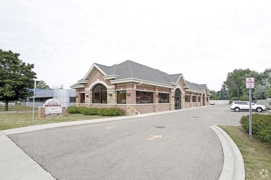 Primary Photo Of 2609 Metropolitan Pky, Sterling Heights Medical For Lease