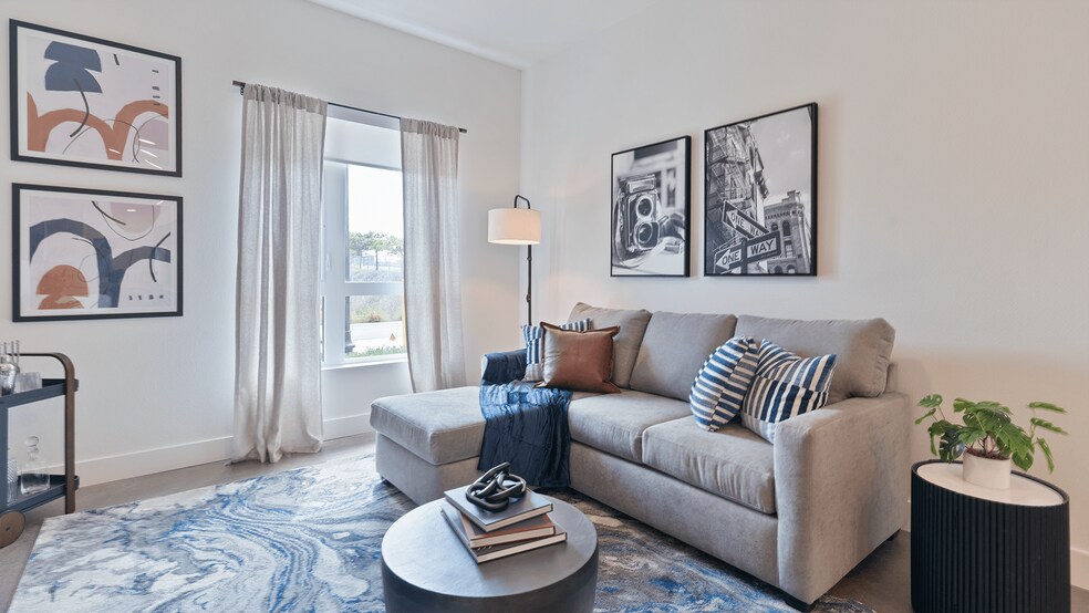 More Photos Of 251 6th St, Sacramento Apartments For Lease