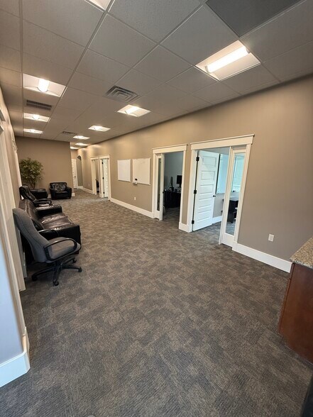 More Photos Of 20 W Main St, Alpine Unknown For Lease