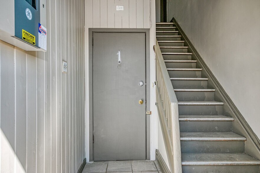 More Photos Of 375-377 Laforest Av, Sudbury Apartments For Sale