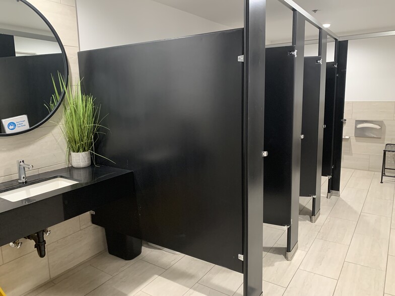 More Photos Of 23670 Hawthorne Blvd, Torrance Office For Lease