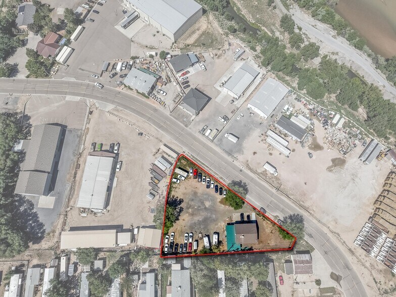 More Photos Of 1992 Aspen Cir, Pueblo Auto Repair For Sale