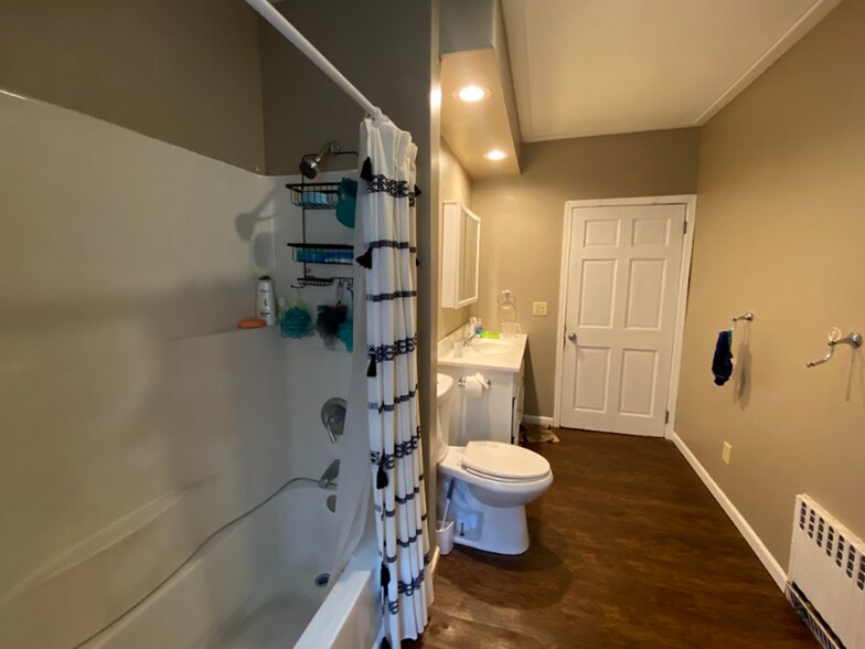 More Photos Of 32 Seminary Ave, Binghamton Apartments For Sale