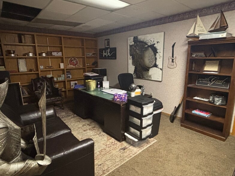 More Photos Of 11250 Hayes St, Detroit Religious Facility For Sale