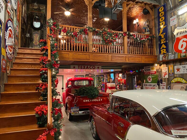 More Photos Of 9181 Commerce Center Cir, Highlands Ranch Self Storage For Sale