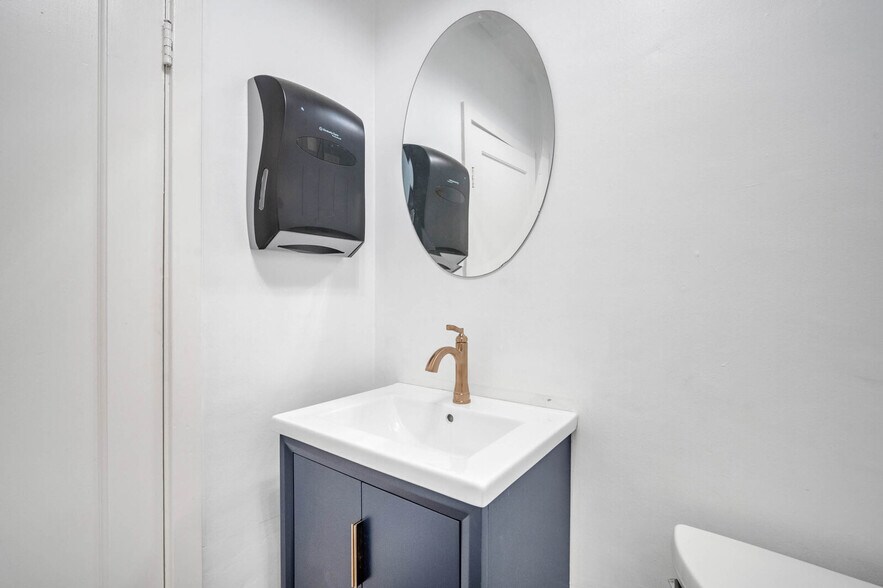 More Photos Of 4220 H St, Sacramento Medical For Lease