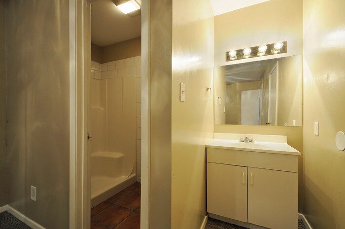 More Photos Of 2841 San Gabriel St, Austin Specialty For Sale