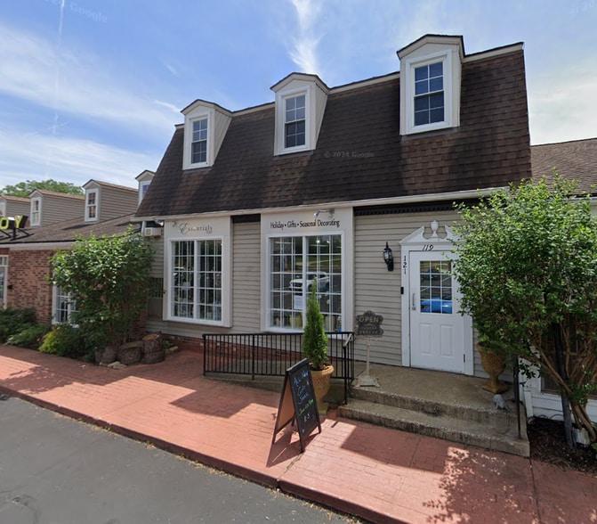 Primary Photo Of 121 Ghent Rd, Fairlawn Storefront Retail Office For Lease