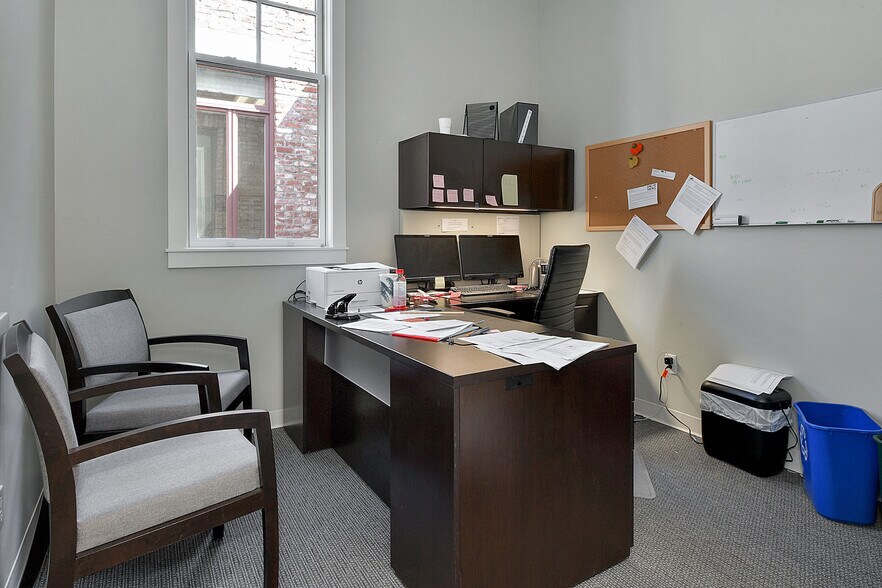 More Photos Of 100 Union St, Nevada City Office For Sale