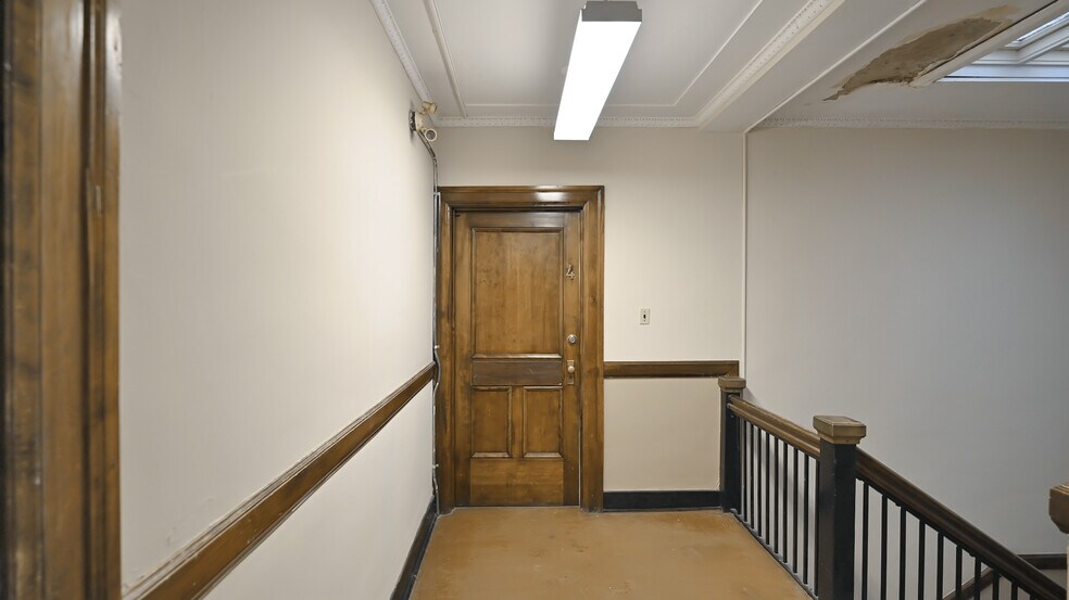 More Photos Of 70 Mill St, Halton Hills Apartments For Sale