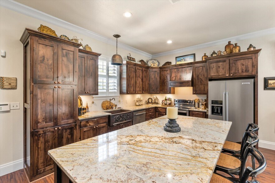 More Photos Of 7700 Glen Rose Hwy, Granbury Lodge Meeting Hall For Sale