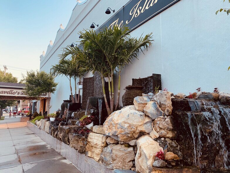 More Photos Of 101 City Island Ave, Bronx Restaurant For Lease