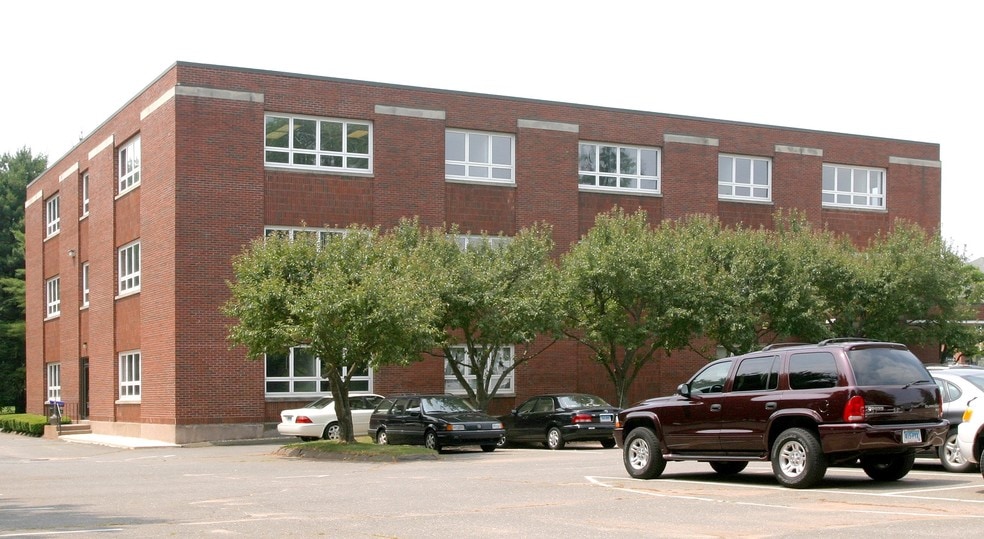 More Photos Of 750 Old Main St, Rocky Hill Medical For Sale