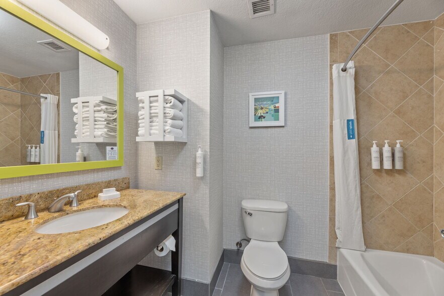 More Photos Of 3415 Ansley Blvd, Denison Hotel For Sale