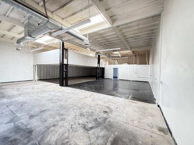 More Photos Of 1370 E 8th St, Tempe Warehouse For Lease