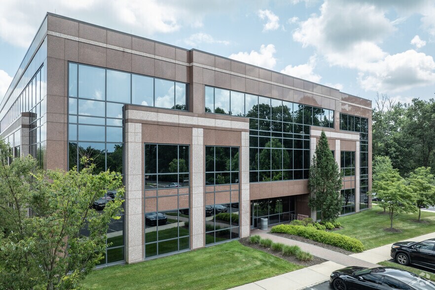 More Photos Of 1 Jefferson Rd, Parsippany Office For Sale