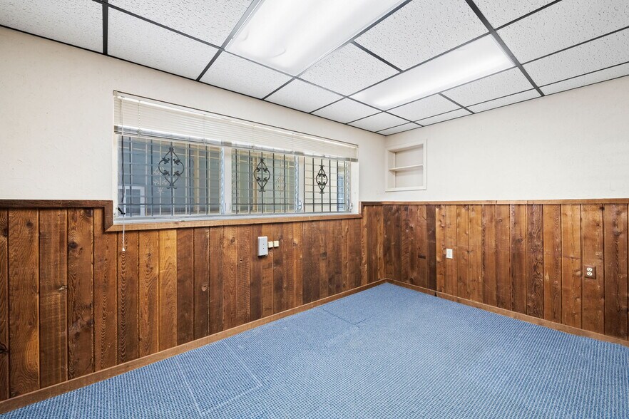 More Photos Of 1130 Bayview Dr, Fort Lauderdale Medical For Lease